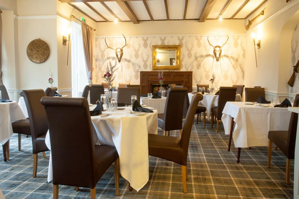 Glenmoriston Arms Hotel 인버모리스톤 외부 사진