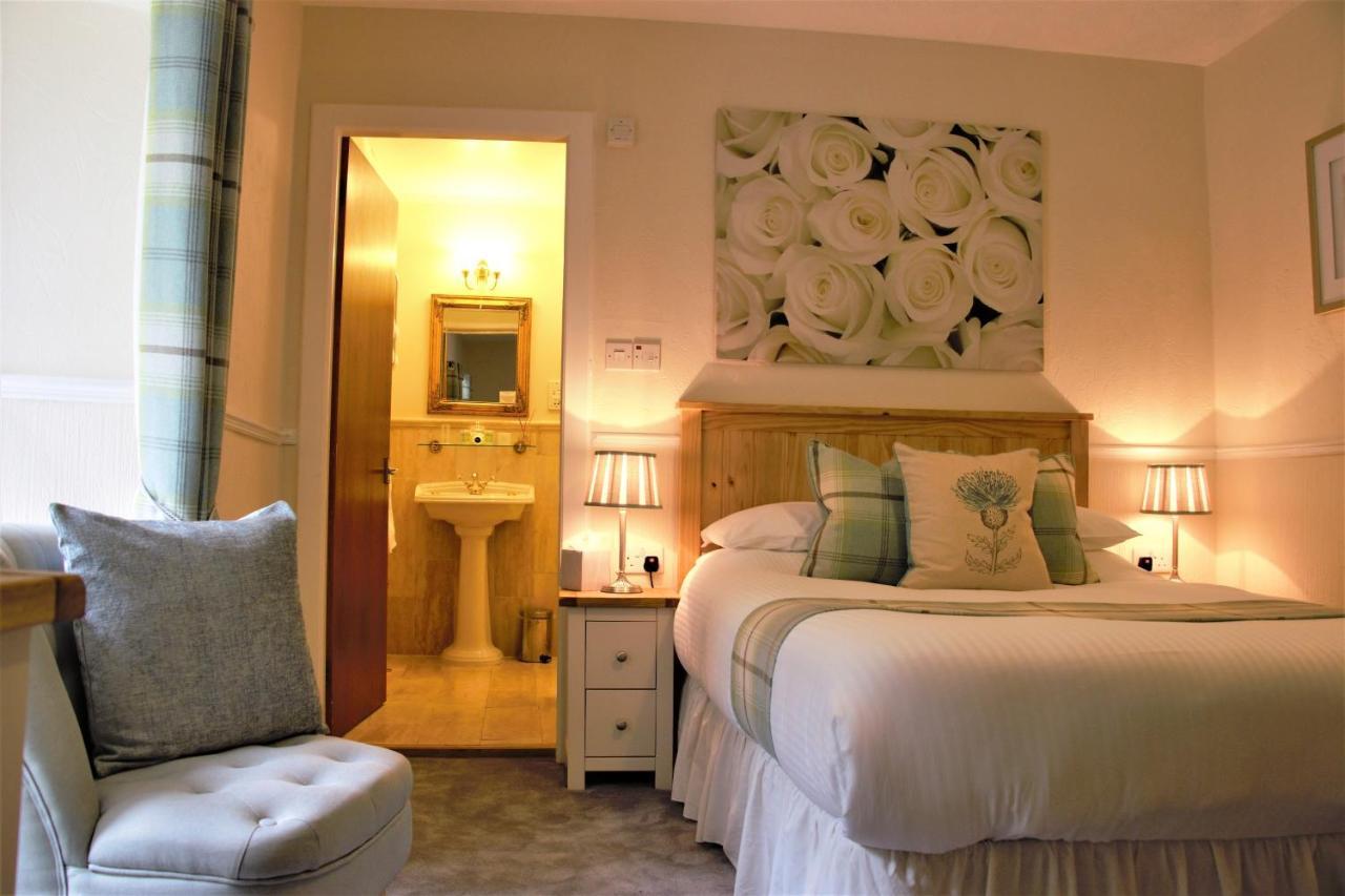 Glenmoriston Arms Hotel 인버모리스톤 외부 사진